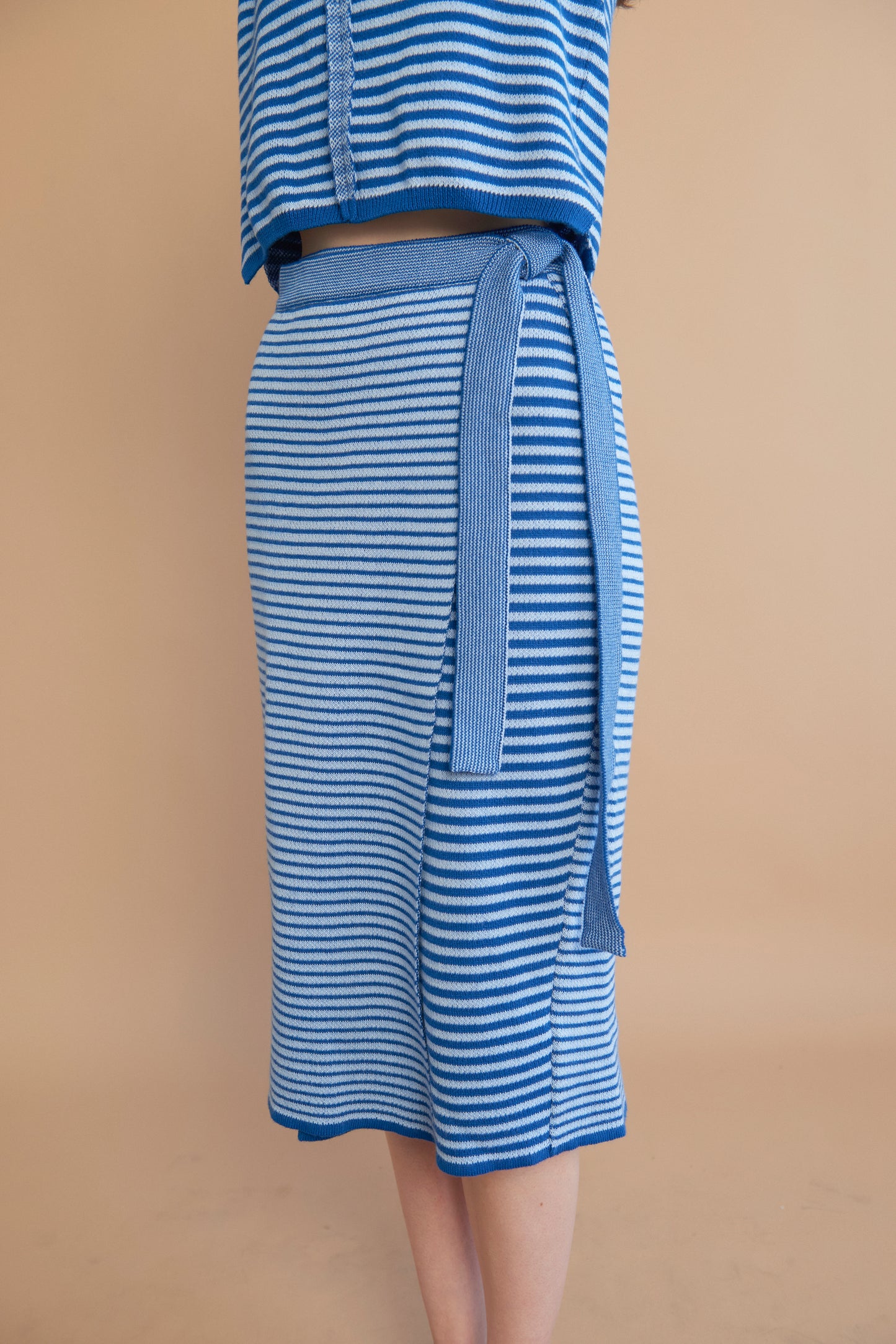NOK skirt sea wave