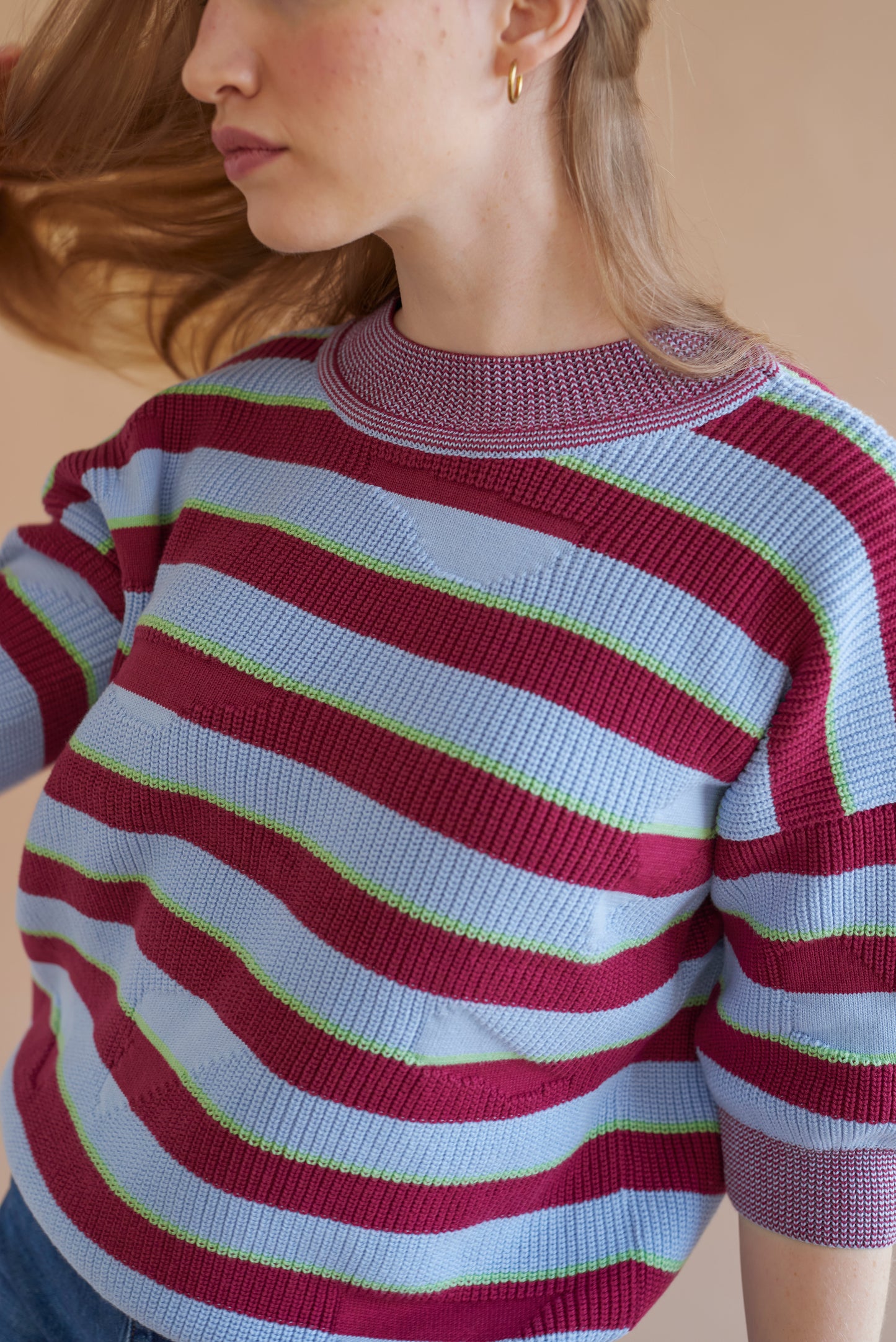 NOAMI jumper english date
