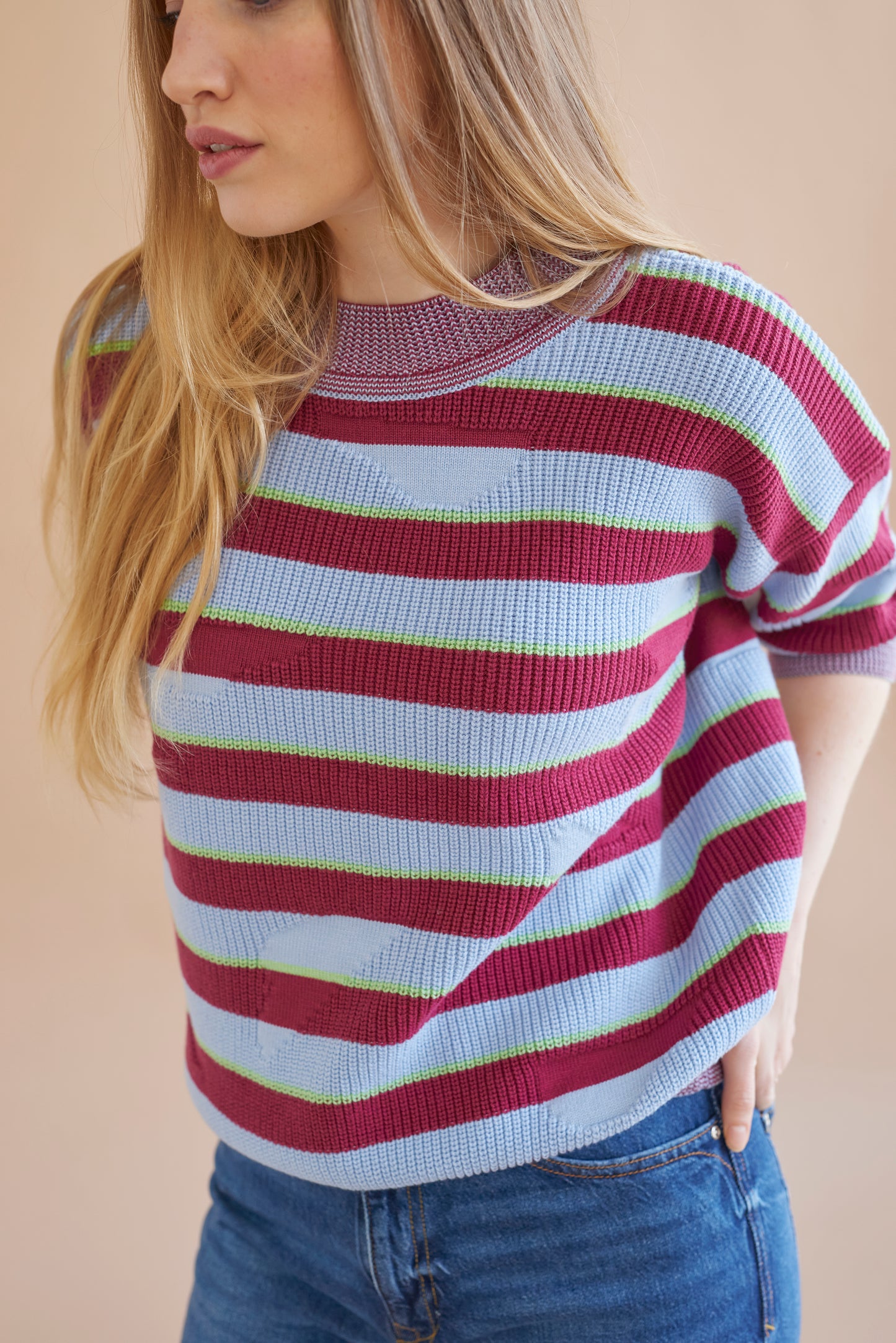 NOAMI jumper english date