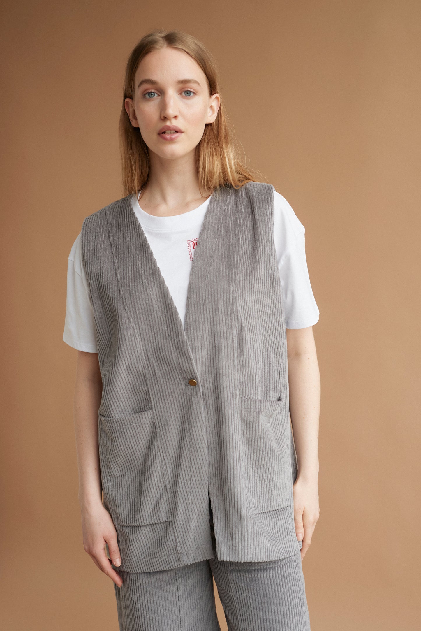 CLEA vest stone