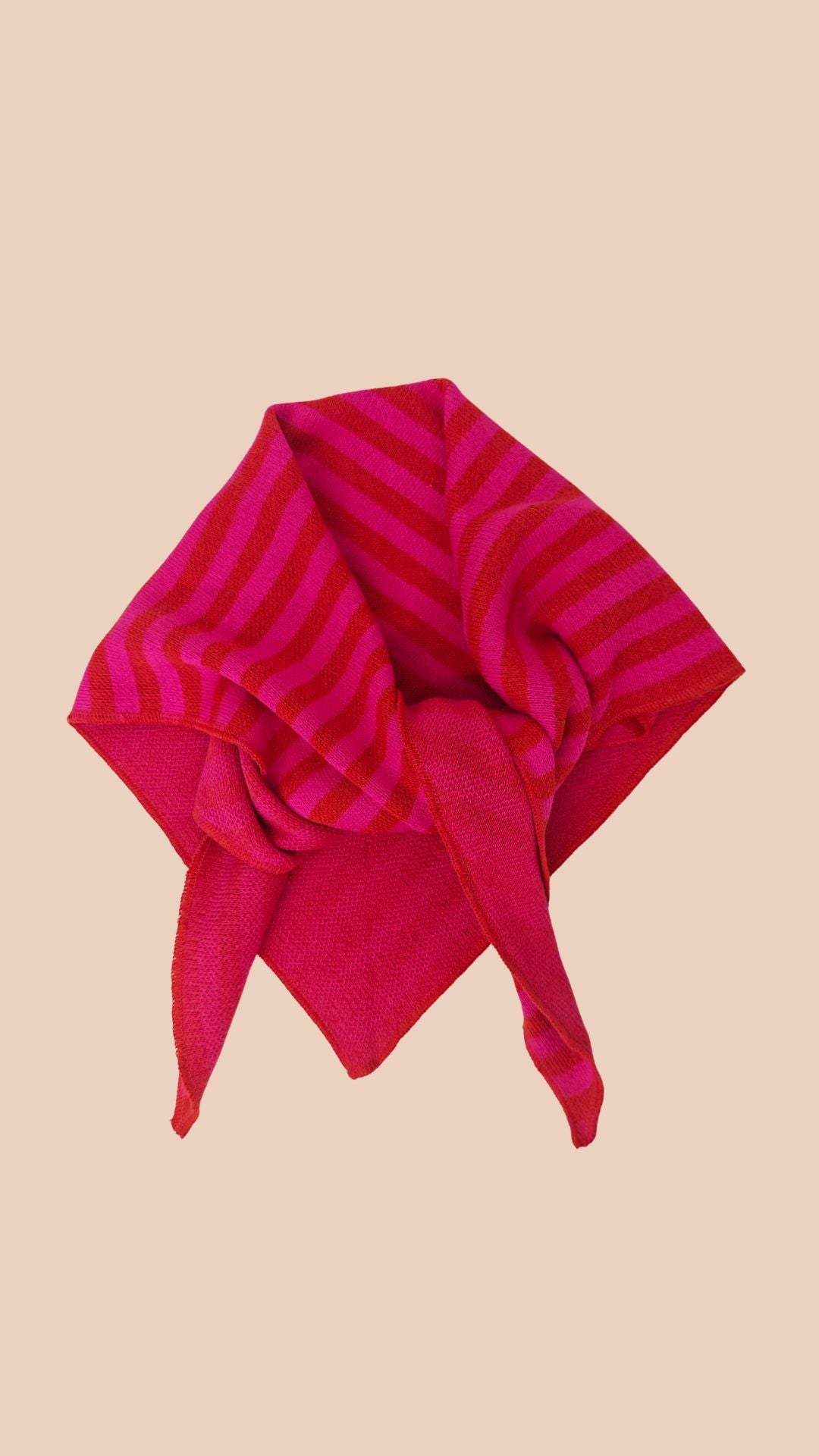 Big triangle striped scarf vivid red PREORDER