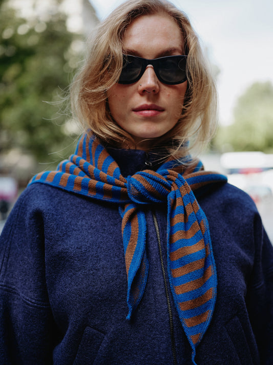 Big triangle striped scarf blue hills