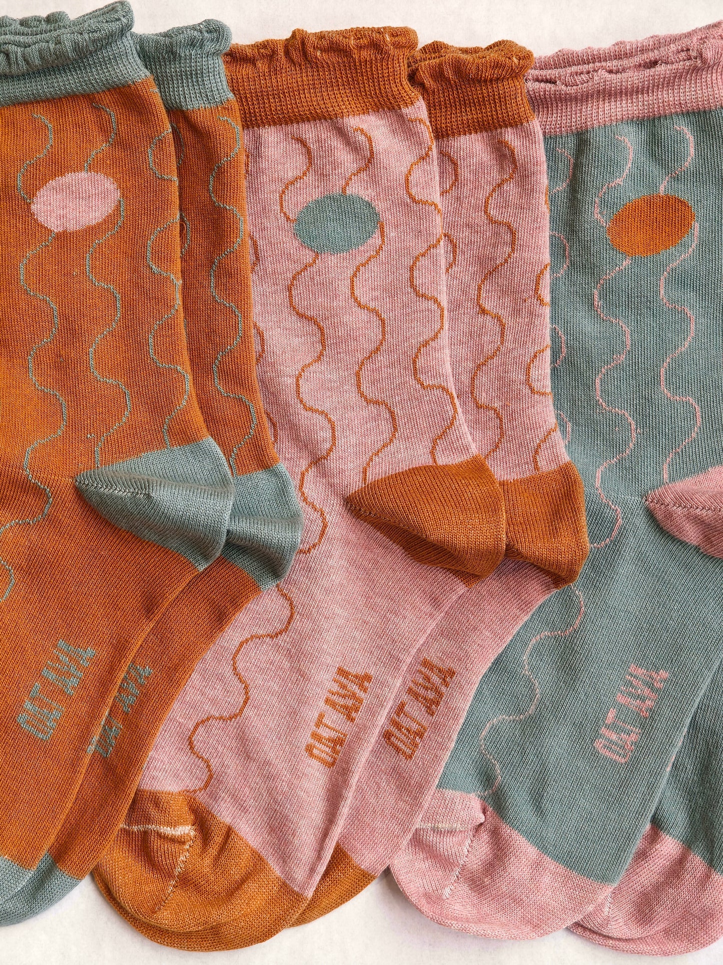 Waves socks trio