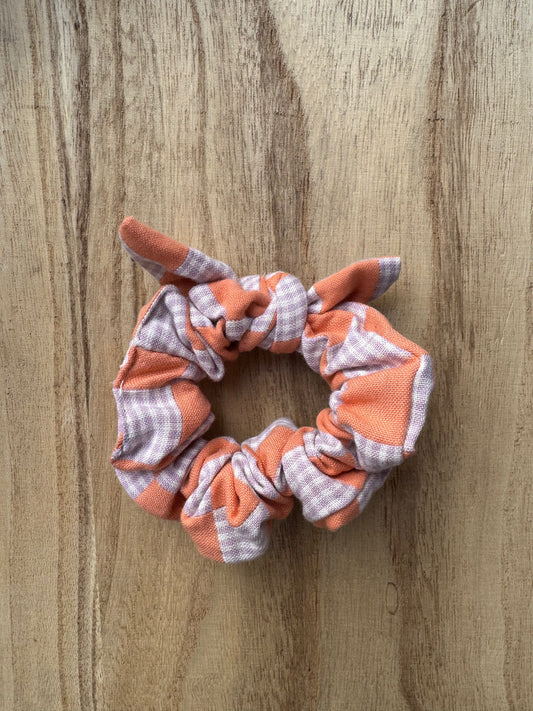 Scrunchie summer checks