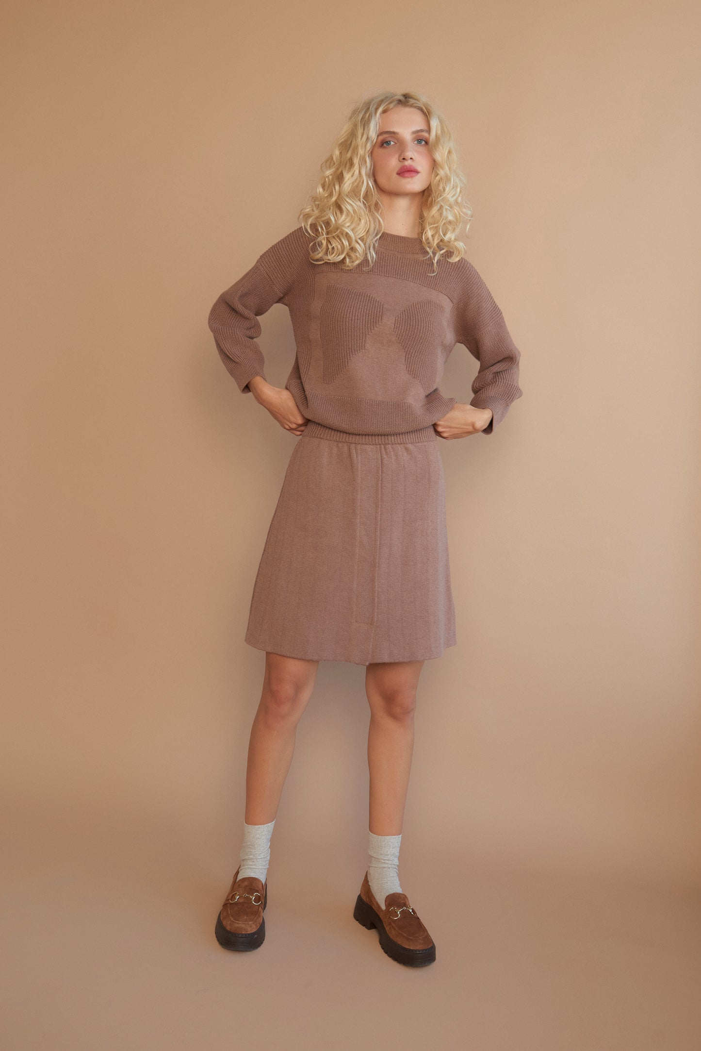 NAI skirt walnut