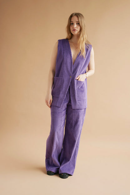 CLEA vest iris