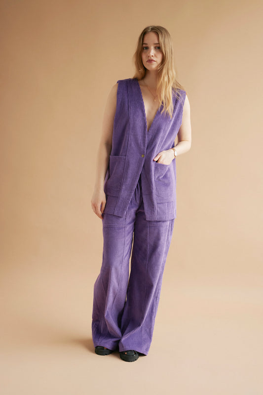 CLEA vest iris
