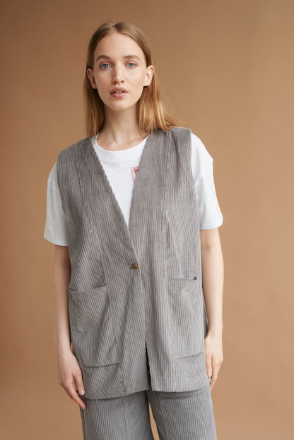 CLEA vest stone