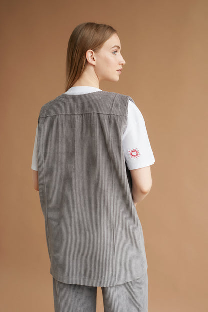 CLEA vest stone